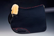Load image into Gallery viewer, Christ Lammfelle Sheepskin Saddle Square