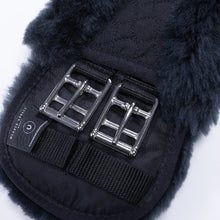 Load image into Gallery viewer, Sheepskin Dressage girth - Half moon - Black/charcoal