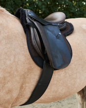Load image into Gallery viewer, Sheepskin half lined English GP Numnah