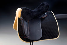 Load image into Gallery viewer, Horsedream sheepskin seat saver for English saddles - Brown