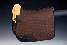 Load image into Gallery viewer, Christ Lammfelle Sheepskin Saddle Square