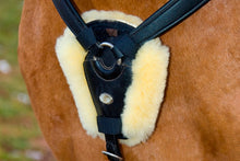 Load image into Gallery viewer, Horsedream Breastplate Pressure Pad