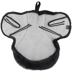 Christ Lammfelle Sheepskin Saddle Seat Saver for Western Saddles. Showing fixing points for the saddle